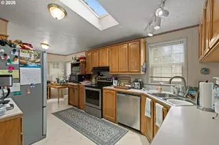 600 Donruss Dr, Roseburg, OR 97471 - Photo 15