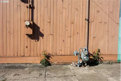 638 Spruce St, Myrtle Point, OR 97458 - Photo 23