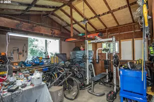 421 NW Cary St, Winston, OR 97496 - Photo 29
