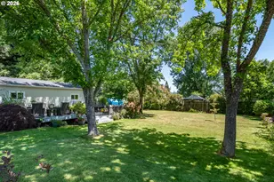 421 NW Cary St, Winston, OR 97496 - Photo 37