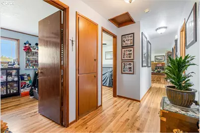 2398 Cole Rd, Salem, OR 97306 - Photo 21