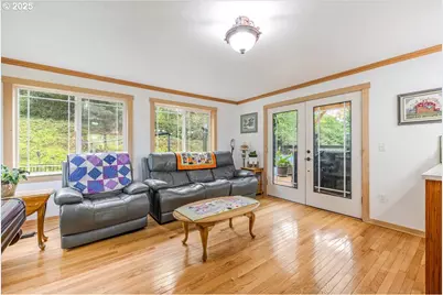 2398 Cole Rd, Salem, OR 97306 - Photo 13