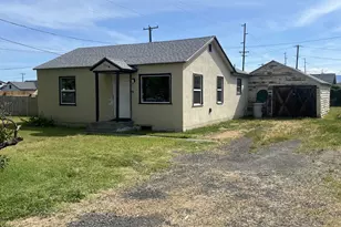 1114 N Elizabeth St, Milton-Freewater, OR 97862 - Photo 3