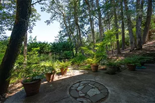 1210 Lemery Ln, Eugene, OR 97405 - Photo 47