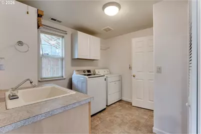 4240 Flagstaff St, Eugene, OR 97402 - Photo 25