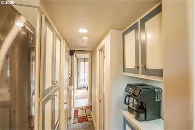 8372 SE Enchanted Way #204, Turner, OR 97392 - Photo 9