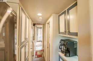 8372 SE Enchanted Way, Turner, OR 97392 - Photo 9