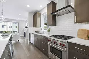 5425 NE 32nd Pl, Portland, OR 97211 - Photo 9