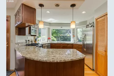 16843 NW Yorktown Dr, Beaverton, OR 97006 - Photo 15