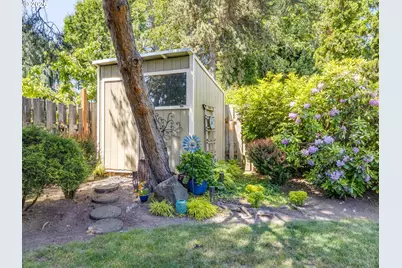 16843 NW Yorktown Dr, Beaverton, OR 97006 - Photo 43