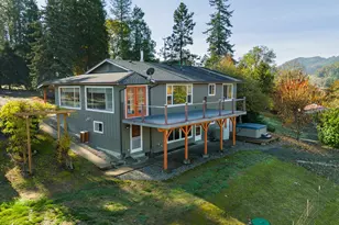 411 Woodland Dr, Winston, OR 97496 - Photo 5