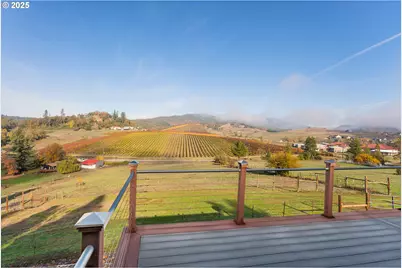 411 Woodland Dr, Winston, OR 97496 - Photo 15