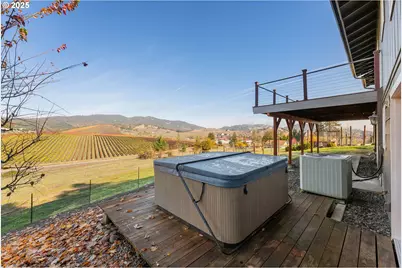 411 Woodland Dr, Winston, OR 97496 - Photo 27