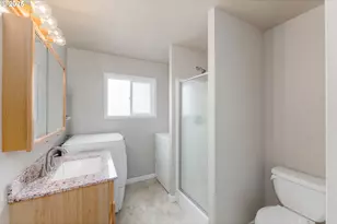 411 Woodland Dr, Winston, OR 97496 - Photo 23