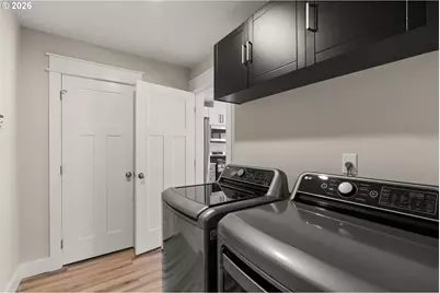 630 S 10th St, Creswell, OR 97426 - Photo 27