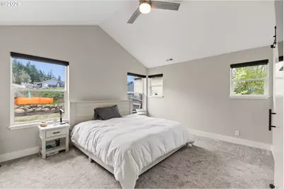 630 S 10th St, Creswell, OR 97426 - Photo 15