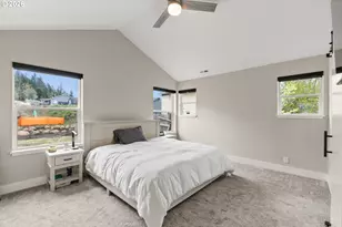 630 S 10th St, Creswell, OR 97426 - Photo 15