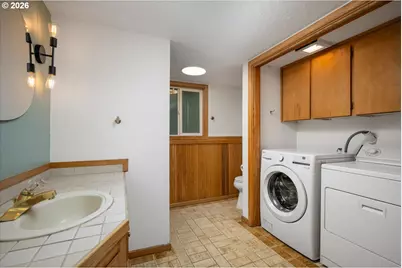 15931 SE Heidi Ln, Damascus, OR 97089 - Photo 25
