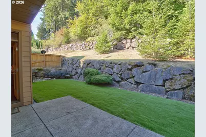 18233 SW Santoro Dr, Beaverton, OR 97007 - Photo 43