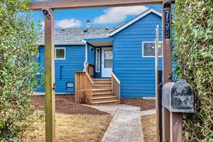 758 Florence Ave, Astoria, OR 97103 - Photo 3