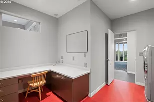 14400 Uplands Dr, Lake Oswego, OR 97034 - Photo 25