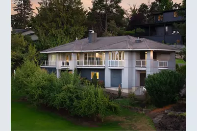 14400 Uplands Dr, Lake Oswego, OR 97034 - Photo 37