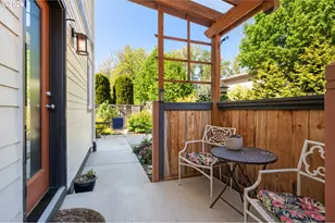 129 Arbor Dr, Eugene, OR 97404 - Photo 41