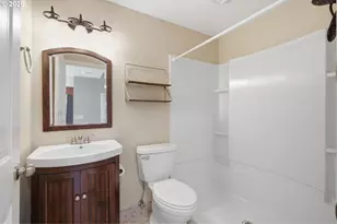 7121 SW 158th Ave, Beaverton, OR 97007 - Photo 17