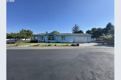 227 Lakeland Dr, Lakeside, OR 97449 - Photo 3