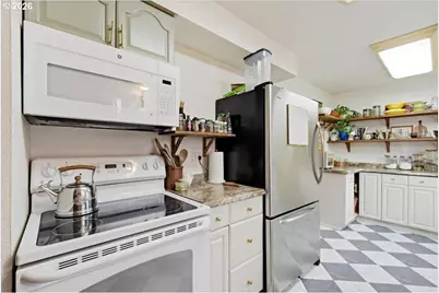 2249 36th Ave, Longview, WA 98632 - Photo 9