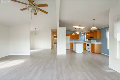 299 4th St, Maupin, OR 97037 - Photo 7