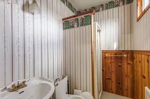 299 4th St, Maupin, OR 97037 - Photo 31