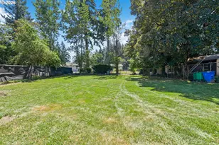 16122 NE Glisan St, Portland, OR 97230 - Photo 11