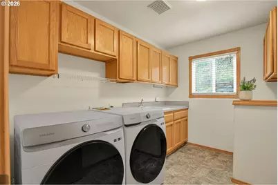 16610 SE Harold Ave, Milwaukie, OR 97267 - Photo 23