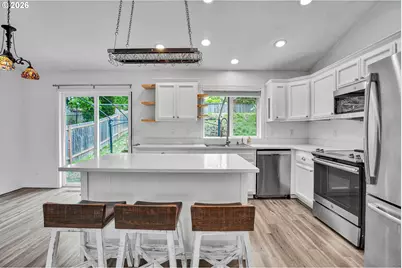16610 SE Harold Ave, Milwaukie, OR 97267 - Photo 17