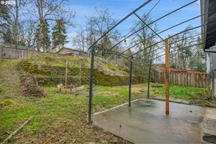 16610 SE Harold Ave, Milwaukie, OR 97267 - Photo 41