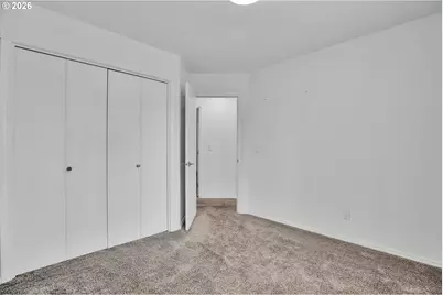 16610 SE Harold Ave, Milwaukie, OR 97267 - Photo 37