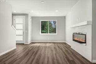 177 NW Mawrcrest Ave, Gresham, OR 97030 - Photo 3