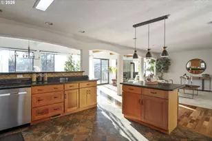 2704 Orchard Hill Ln, Lake Oswego, OR 97035 - Photo 11