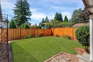 20025 SW Newcastle Dr, Beaverton, OR 97078 - Photo 29