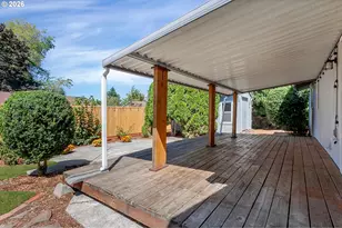 20025 SW Newcastle Dr, Beaverton, OR 97078 - Photo 33