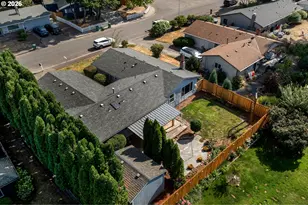 20025 SW Newcastle Dr, Beaverton, OR 97078 - Photo 41