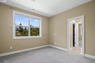 1048 NW Eloise Ln, Portland, OR 97229 - Photo 29