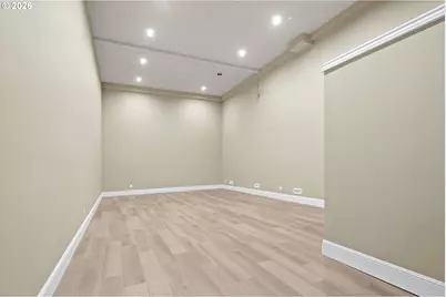 1048 NW Eloise Ln, Portland, OR 97229 - Photo 35