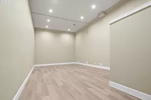 1048 NW Eloise Ln, Portland, OR 97229 - Photo 35