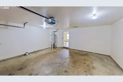 120 SE Edwards Ave, Winston, OR 97496 - Photo 27