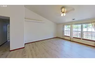 120 SE Edwards Ave, Winston, OR 97496 - Photo 5