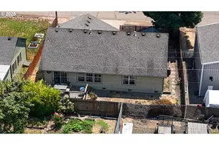 120 SE Edwards Ave, Winston, OR 97496 - Photo 19