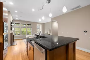 10089 SW Morrison St, Portland, OR 97210 - Photo 5