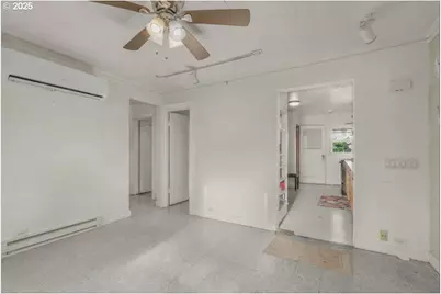 2735 Summer St SE, Salem, OR 97302 - Photo 5